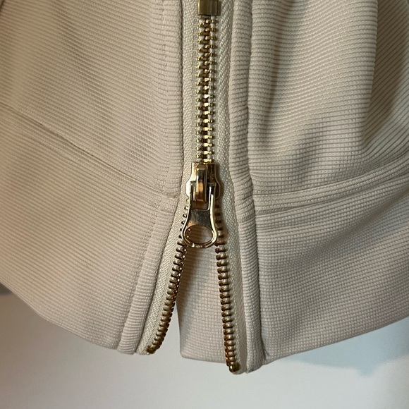 Entro Off-White Ribbed Jacket - Picture 2 of 3